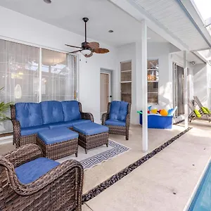 Paradise - Lovely With Pool & Hot Tub Holiday home Palm Harbor